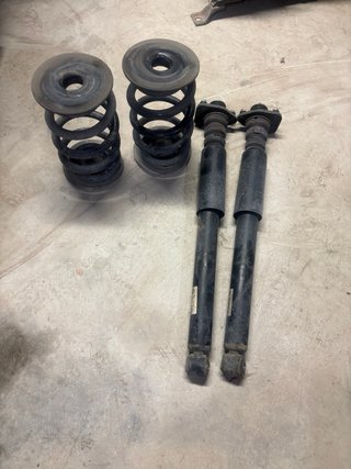Amortiguadores y muelles BMW E83 (x3)