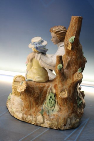 Porcelana Artística Levantina. Conjunto escultórico. Años 70.