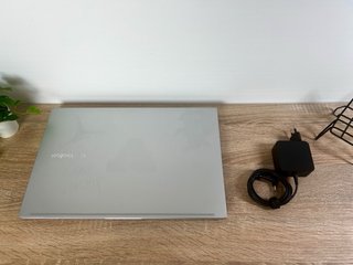 ASUS VivoBook OLED i5 | 12GB | 512GB NVMe