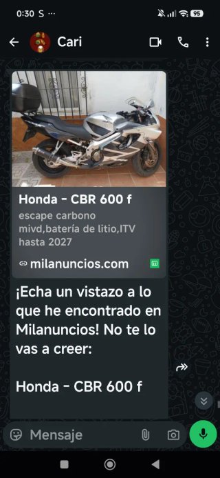 Honda sportbike plateada y negra