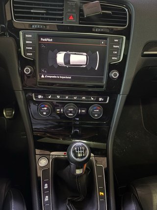 Volkswagen Golf 2015 R 300 4Motion
