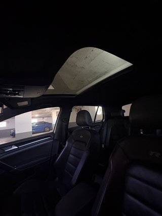 Volkswagen Golf 2015 R 300 4Motion