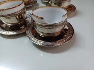 Juego de café de cerámica y metal alpaca