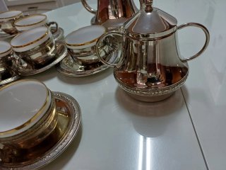 Juego de café de cerámica y metal alpaca