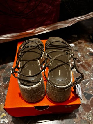 Sandalias Lefties Marrones Cuña Esparto