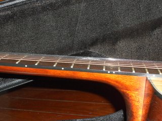 GUITARRA ALVAREZ ELECTROACÚSTICARD8C DREADNOUGHT