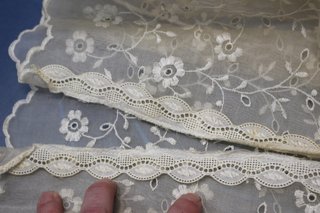 Faldón de bautizo o traje de cristianar antiguo.