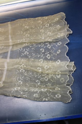 Faldón de bautizo o traje de cristianar antiguo.