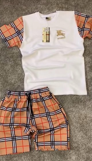 Conjunto Burberry Camiseta y Pantalón Corto.