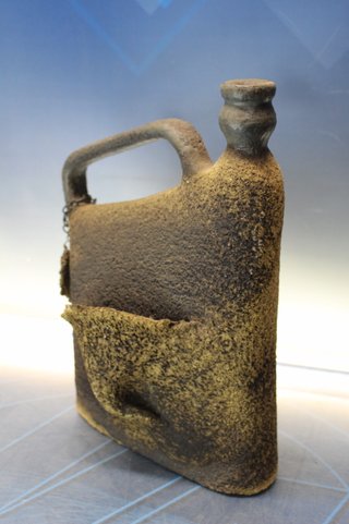 Cerámica artística. Pareja de recipientes de terracota.