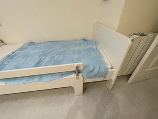 Cama infantil IKEA extensible + colchón