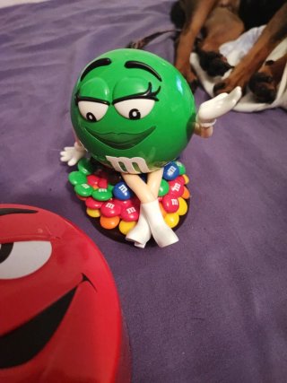 Colección Latas y Figuras M&M's puja