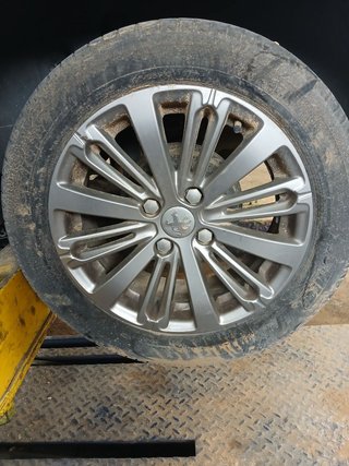 JUEGO LLANTAS Peugeot 208 (01.2012->)