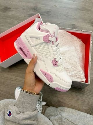 Tenis Jordan Blancos y Rosas