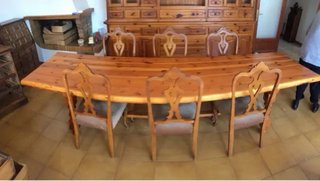 Mesa de madera maciza 3m Solo vendo la mesa.