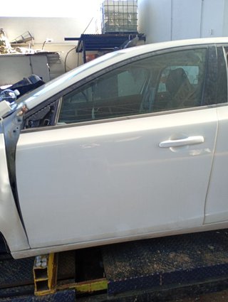 PUERTA DELANTERA IZQUIERDA Volvo V40 (2012->)