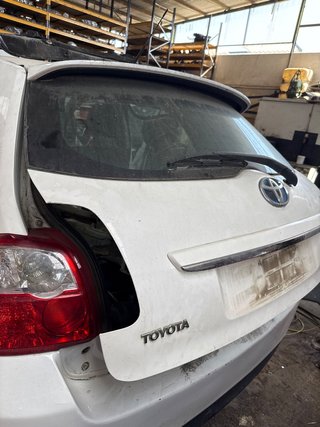 PORTON TRASERO Toyota Auris (E18)(10.2012->)