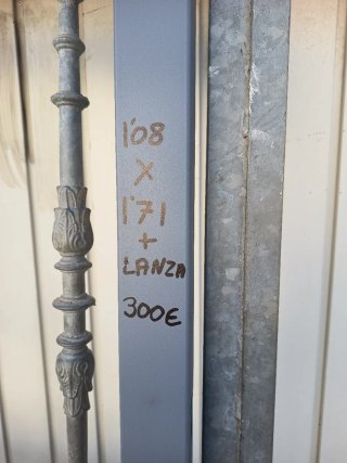 Puerta de hierro para jardín