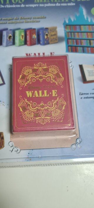 Lote de 4 livros infantis Disney, marca Salvat.
