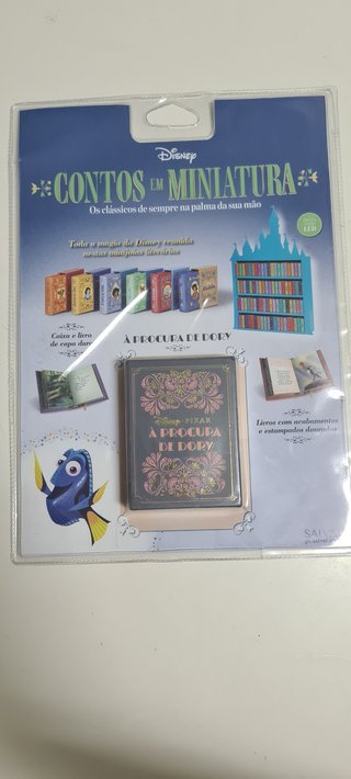 Lote de 4 livros infantis Disney, marca Salvat.