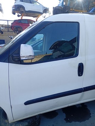 PUERTA DELANTERA IZQUIERDA Fiat II Doblò (263) Cargo (2010->)