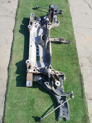 PUENTE DELANTERO Volkswagen Tiguan (5N1)(11.2007->)