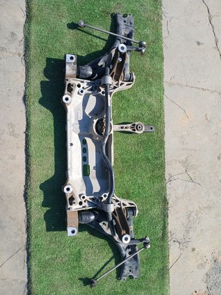 PUENTE DELANTERO Volkswagen Tiguan (5N1)(11.2007->)