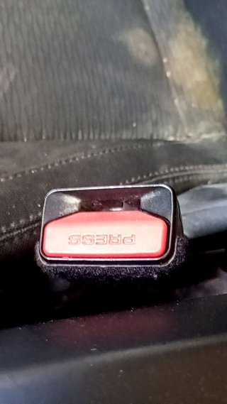 ENGANCHE CINTURON DELANTERO DERECHO Land Rover Discovery Sport (2014->2027)