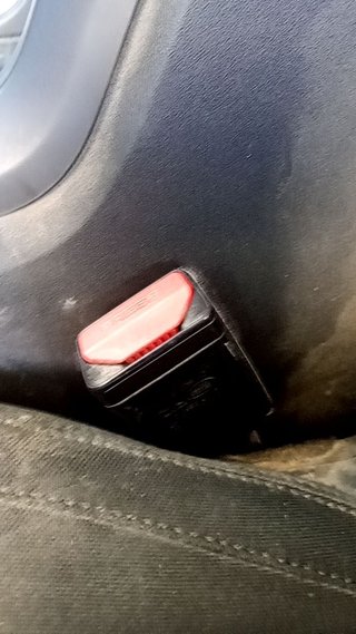 ENGANCHE CINTURON DELANTERO IZQUIERDO Land Rover Discovery Sport (2014->2027)