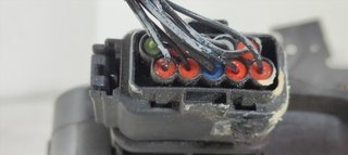 CERRADURA PUERTA DELANTERA DERECHA FORD FOCUS BER