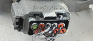 CERRADURA PUERTA DELANTERA DERECHA FORD FOCUS BER