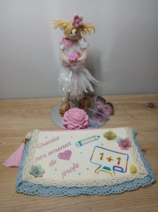 Detalle para profesora hecho a mano