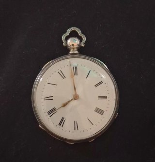 Reloj de bolsillo antiguo Huit Rubis de plata