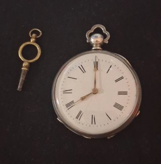 Reloj de bolsillo antiguo Huit Rubis de plata