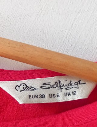 Mono elegante rosa
