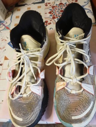 Nike Kyrie 7 Scarpe da Ginnastica Taglia 45.5