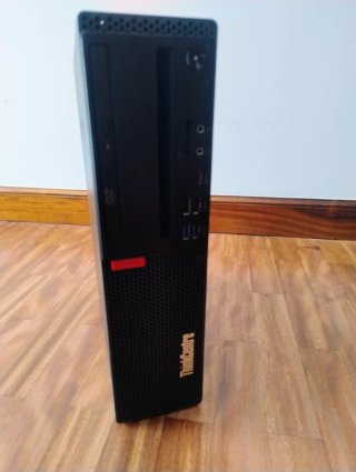 Lenovo ThinkCentre M720s i5 / 8GB / 120GB SSD