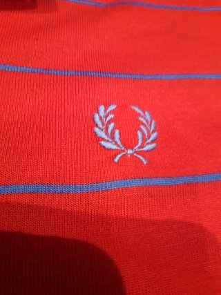 Camiseta Fred Perry Talla M Rayas Retro