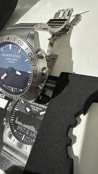 Reloj North Edge Gavia Plata y Negro