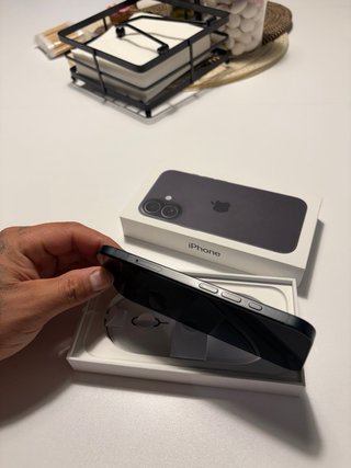 iPhone 16 Negro