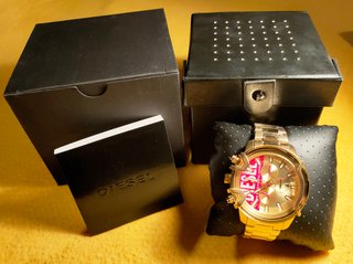Reloj Diesel Griffed dorado, nuevo