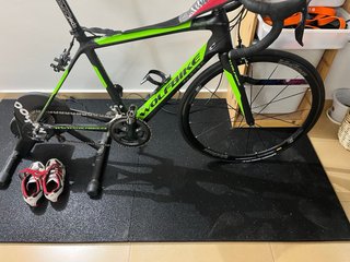 Suelo de gimnasio/rodillo para casa