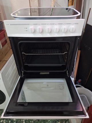 Horno y Vitrocerámica Teka