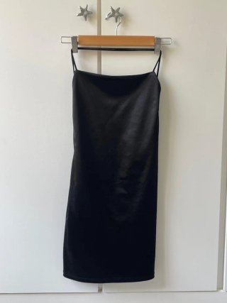 Vestido negro fiesta tirantes