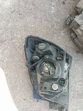 Faros Delanteros Kia Sportage 2009