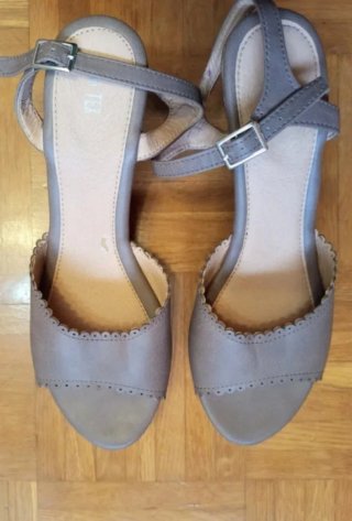 Sandalias marrones plataforma