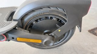 Monopattino Elettrico Ninebot F3e