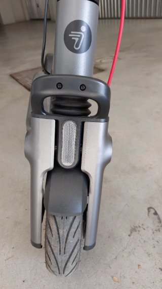 Monopattino Elettrico Ninebot F3e