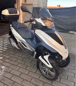 Piaggio MP3 300 Triciclo Azul/Blanco