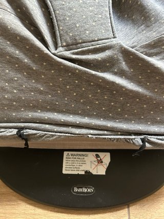Hamaca BabyBjörn gris con funda